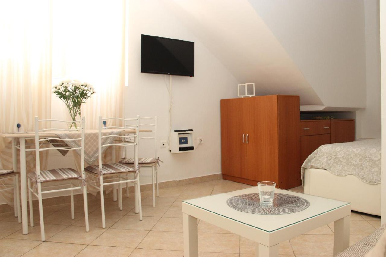 Studio Apartment A&A Mali Lošinj Екстериор снимка